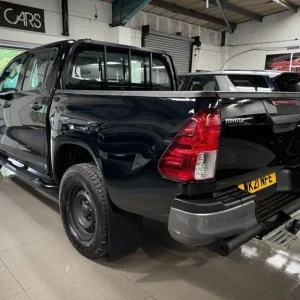 2021 Toyota Hi-Lux 2.4 D-4D Active Extra Pickup Extended Cab 4DR Diesel Manual - Image 5