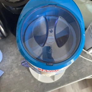 Slush puppy machine