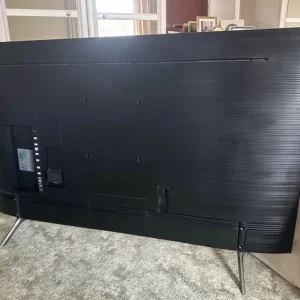 Samsung 55” QLED 4K HDR TV with All-in-One Sound Bar - Image 2