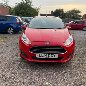 2014 Ford Fiesta 1.25 82 Zetec 5-door Hatchback Petrol Manual - Image 2