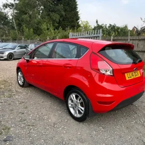 2014 Ford Fiesta 1.25 82 Zetec 5-door Hatchback Petrol Manual - Image 6