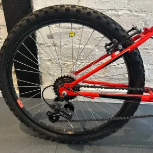 Pirana Blaze red cycle bike - Image 7