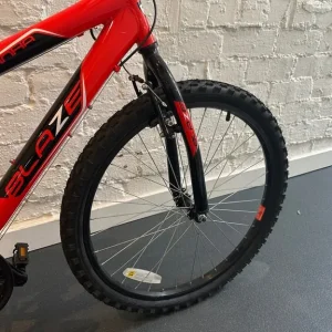 Pirana Blaze red cycle bike - Image 8