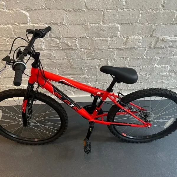 Pirana Blaze red cycle bike