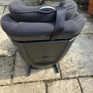 Silver Cross Essential i-Size Car Seat - Image 3