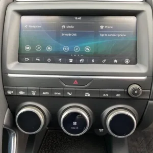 2019 Jaguar E-Pace S 2.0 TDi AWD with front damage - Image 7