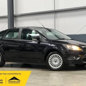2009 Ford Focus 1.6 Titanium 5-door hatchback petrol automatic