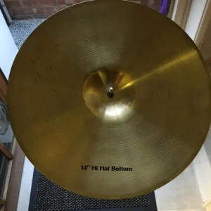 Cymbal’s Pearl vintage hi hat 14” top and bottom - Image 4