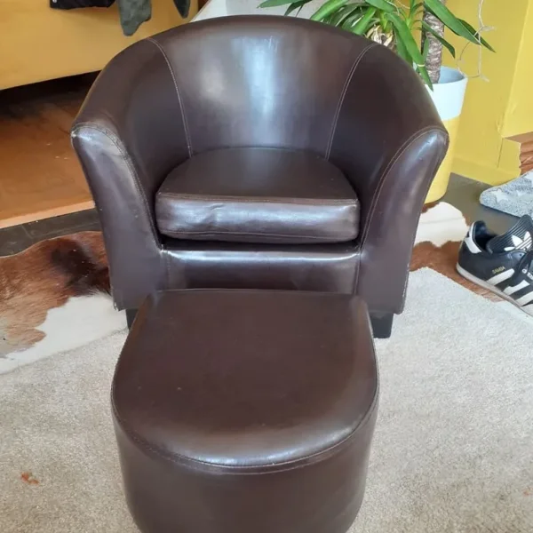 Children's pudding chair & foot stool