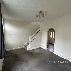 2 bedroom house in Manor Road, Stowmarket, Suffolk - Image 3