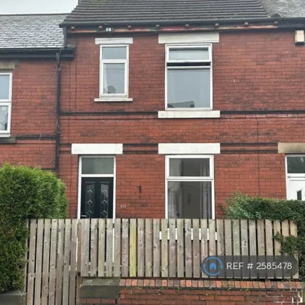 2 bedroom house in Manor Road, Stowmarket, Suffolk