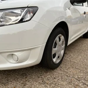 2014 Dacia Sandero 1.2 16V Ambiance 5-door Hatchback - Image 2