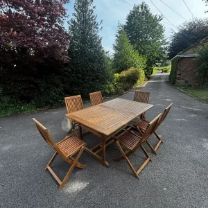Hardwood extendable table and 6 folding chairs set - Image 7