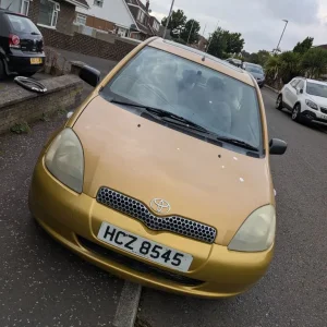 2001 Toyota Yaris Hatchback - Image 2