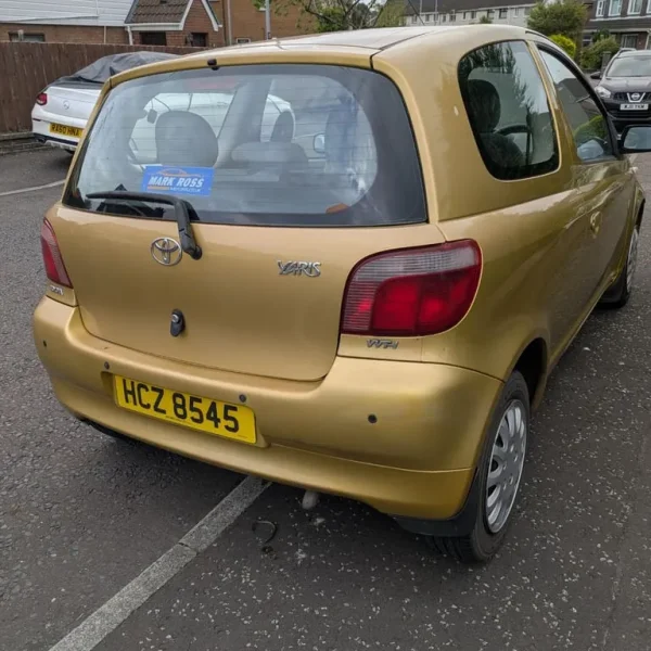 2001 Toyota Yaris Hatchback
