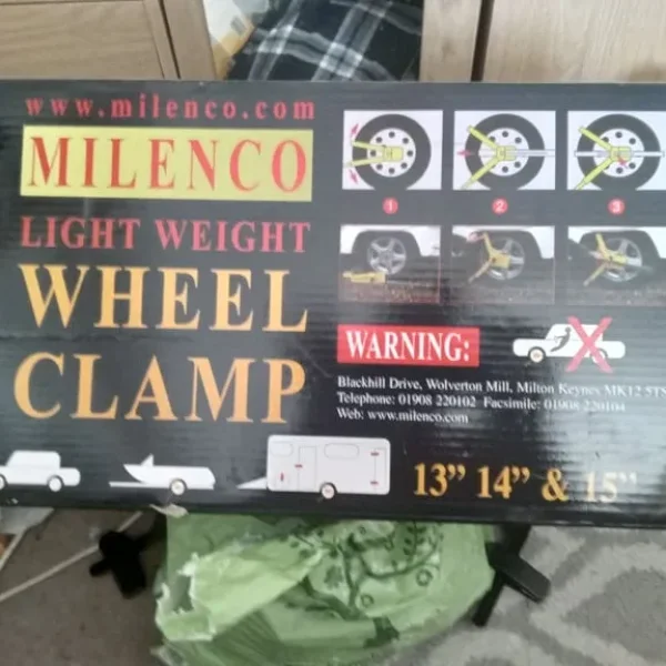 Milenco lightweight caravan wheel clamp