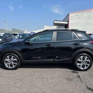 2025 Kia Stonic GT-Line 1.0 T-GDi SUV – 5,487 miles, black, automatic - Image 6