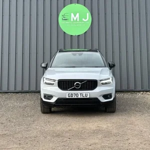 2021 Volvo XC40 R-Design Estate 1.5T3 Manual - Image 5