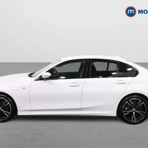2024 BMW 3 Series 320i M Sport 4-door Automatic - Image 4