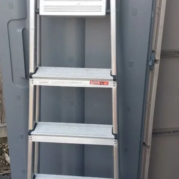 Step Ladder