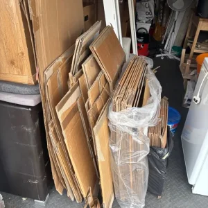Approx 60 moving boxes, some new, some used - Image 2
