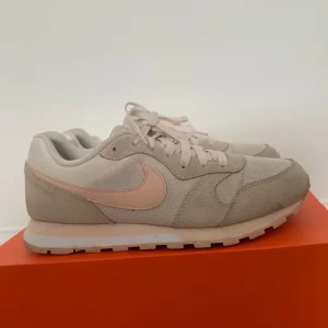 Original Nike Trainers Women’s