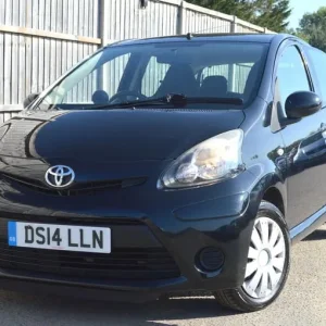 2014 Toyota AYGO 1.0 VVT-i Move Euro 5 5-door hatchback petrol manual - Image 3