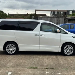 2013 Toyota Alphard 3.5L 8-Seater with All the Good Stuff - Image 7