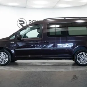 2017 VW Caddy Maxi Life 2.0 TDI BlueMotion MPV 5-door Diesel Manual - Image 4