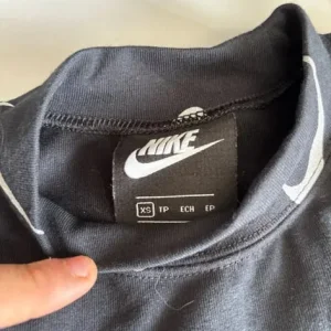 Nike leggings and top set - Image 4