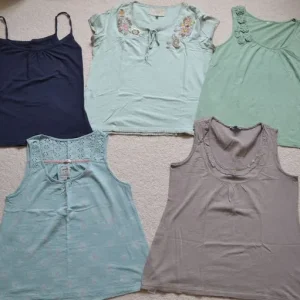 Bundle of Women's T-Shirts - Size 14
