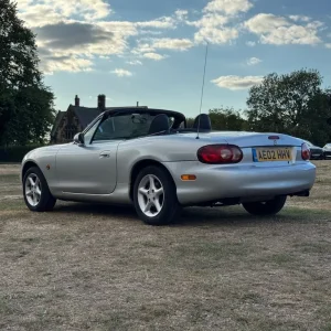 2002 Mazda MX-5 Convertible - Image 5