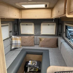 Consort Reef 9 speed automatic rear lounge - Image 4