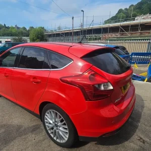2014 Ford Focus 1.6 TDCi 115 Zetec Navigator 5dr Diesel - Image 2