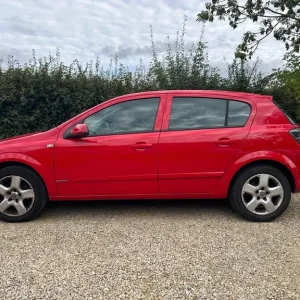 2007 Vauxhall Astra Hatchback - Image 2