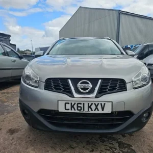 Nissan Qashqai 2.0 DCI N-TEC 4WD 7-seater Automatic - Image 2