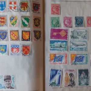 3 postage stamp albums with thousands of old stamps - Image 6