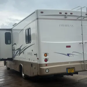 2005 DAMON DAYBREAK 4 BERTH RV MOTORHOME LIVE IN * 2 SLIDE OUTS * DIESEL - Image 4