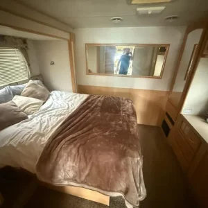 2005 DAMON DAYBREAK 4 BERTH RV MOTORHOME LIVE IN * 2 SLIDE OUTS * DIESEL - Image 8