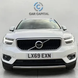 2019 Volvo XC40 2.0 T4 Momentum Pro Auto AWD Euro 6 (s/s) 5dr Petrol Automatic - Image 2
