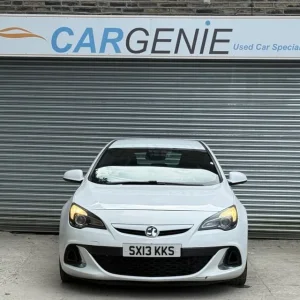 2013 Vauxhall Astra GTC 2.0T VXR Euro 5 (s/s) 3dr Hatchback Petrol Manual - Image 4