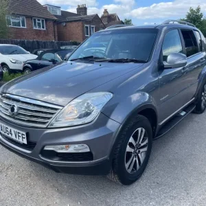 2014 Ssangyong Rexton 2.0 e-XDi EX T-Tronic 4WD Estate - Image 3