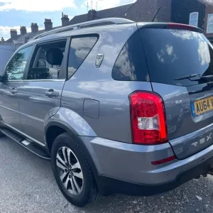 2014 Ssangyong Rexton 2.0 e-XDi EX T-Tronic 4WD Estate - Image 4