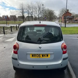 2006 Renault Modus DYNAMIQUE 16V-AUTOMATIC Hatchback Petrol Automatic - Image 3