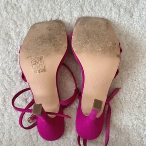 Linzi pink heels - Image 2