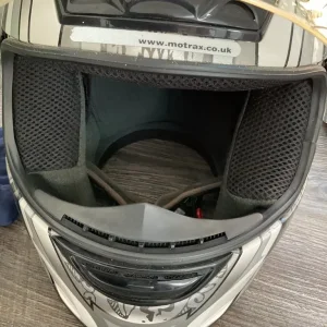 Crash helmet - Image 3