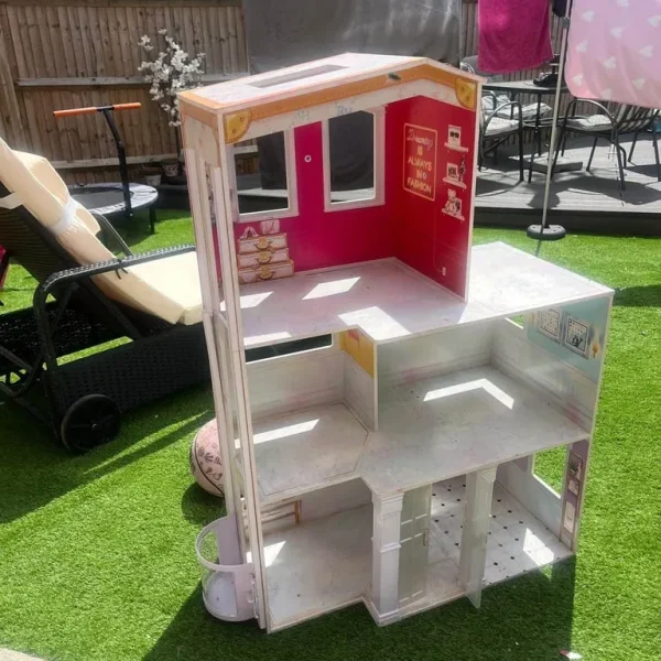 dolls house