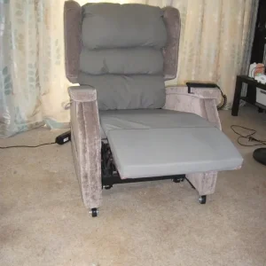 Accora Comfort 1 and Lite 2 electric rise and recline chair - Image 8