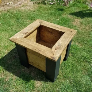 Black and Oak Handcrafted Pallet Wood Garden Planter - Image 3