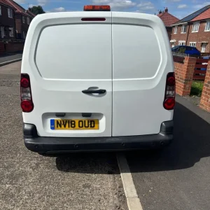 Peugeot Partner Panel Van 2018 Manual 1560cc - Image 4